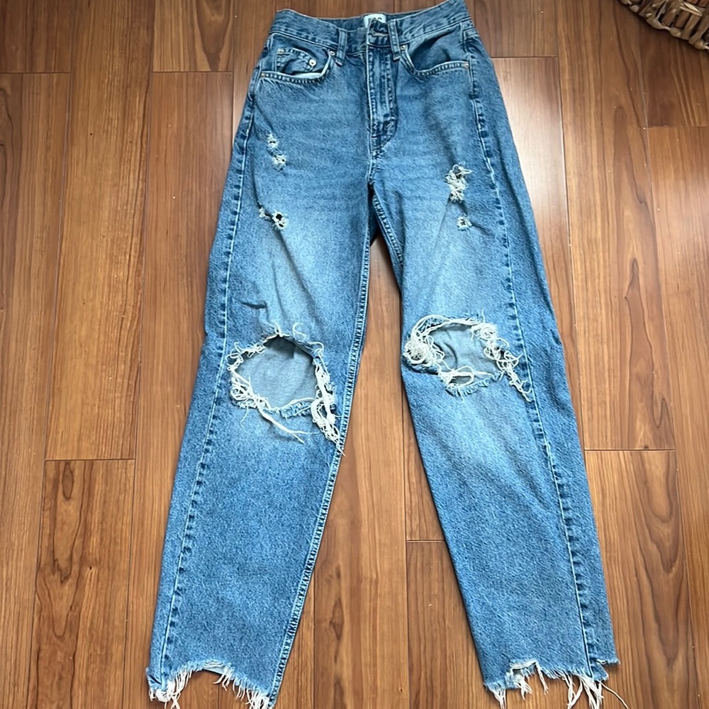 Urban outfitters rip jeans